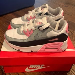 Toddler girls Nike Air Max